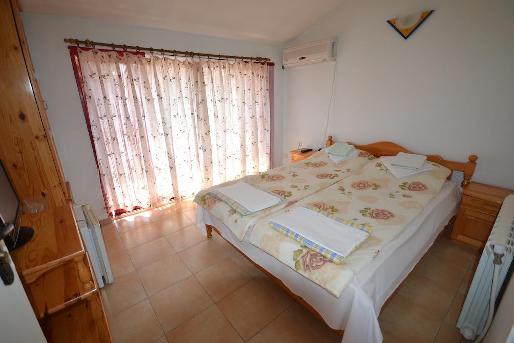Guest House Olimpia Sozopol Bilik gambar
